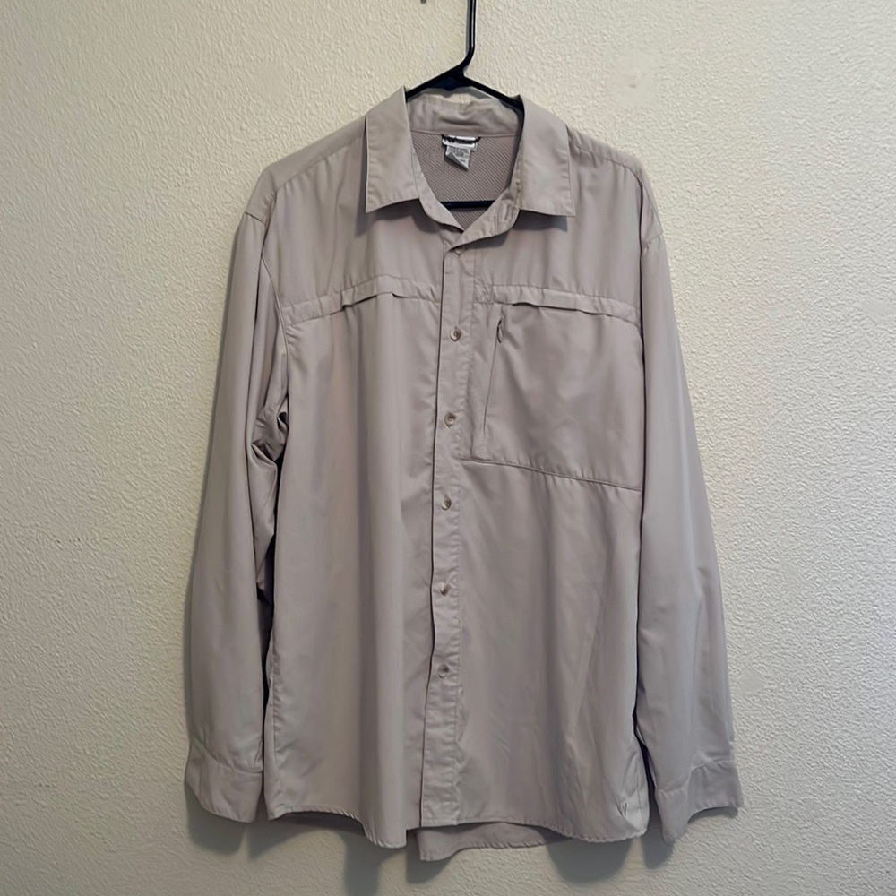NWOT White Sierra Mens Shirt